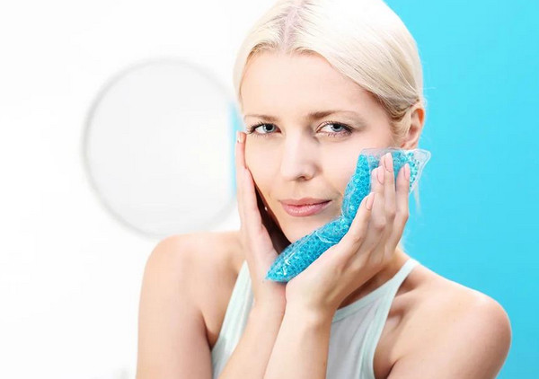 Tiêm filler bị sưng lâu không, khi nào cần nhập viện theo dõi