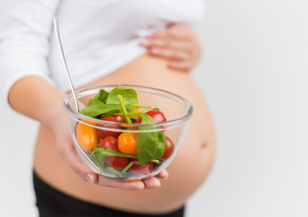 Chăm sóc da cho mẹ bầu, nên và không nên dùng gì?
