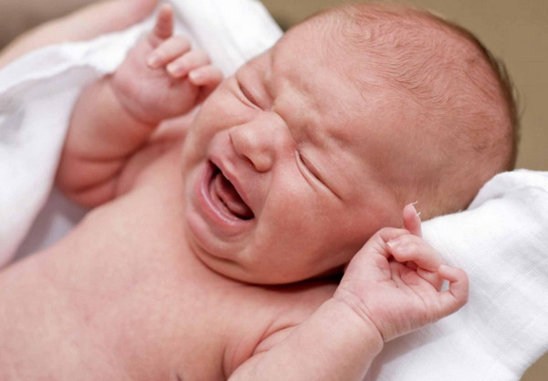 Dị ứng thời tiết ở trẻ nhỏ: Nguyên nhân, dấu hiệu và cách điều trị