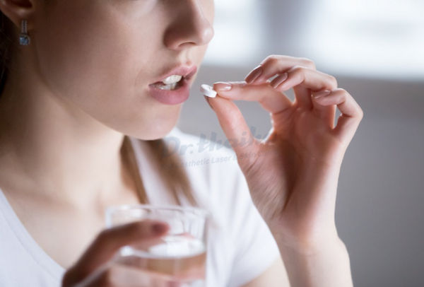 Nhận dạng mụn nội tiết và cách đối phó với mụn