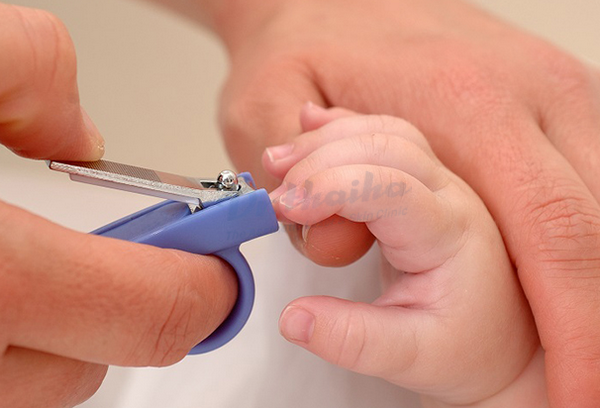 Xước măng rô ở ngón tay: Nguyên nhân và cách cải thiện