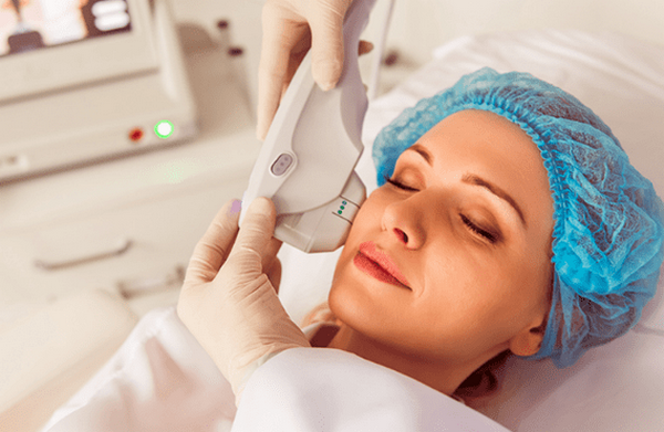 Da mặt chảy xệ và cách làm căng da mặt tự nhiên