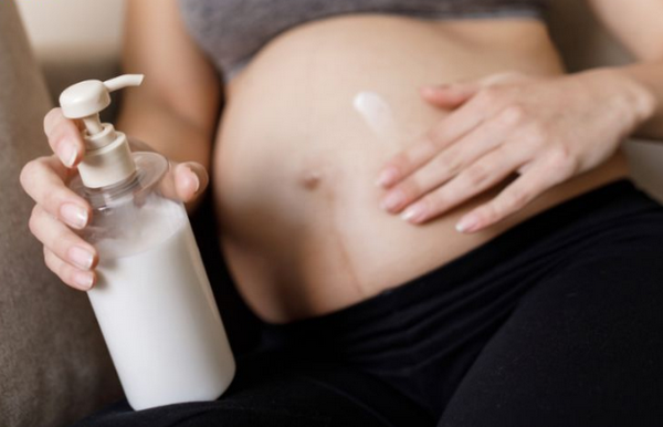 Rạn da có tự khỏi không, làm cách nào để cải thiện?