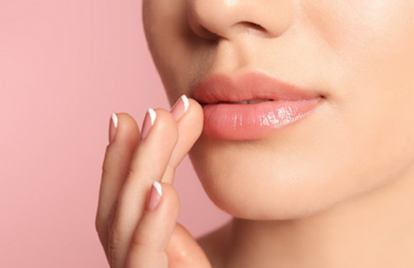 Tẩy da chết cho môi: Bí quyết trẻ hoá môi hiệu quả