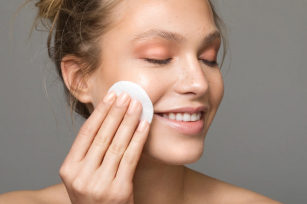 Chăm sóc da sau khi bắn laser giúp phục hồi nhanh