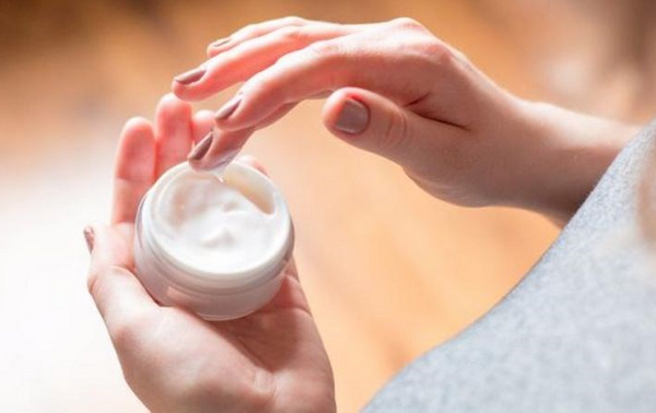 Top kem trị tàn nhang hot nhất thị trường và lưu ý sử dụng an toàn