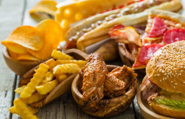 Top thực phẩm gây lão hoá da nhanh, bạn cần hạn chế