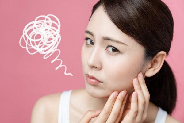 Retinol có làm mỏng da không, cách chăm sóc da khi dùng retinol