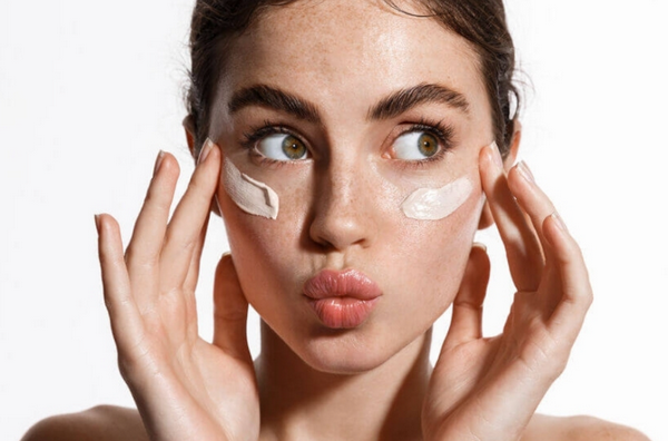 Hỏi đáp: Tăng sắc tố sau viêm PIH có tự hết không?