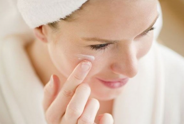 Hỏi đáp: Dùng tretinoin bao lâu có tác dụng?