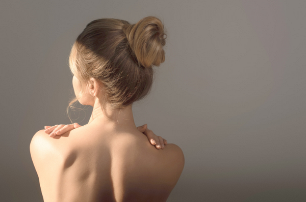 Tiêm botox vai là gì? Có nên tiêm thon gọn vai hay không?