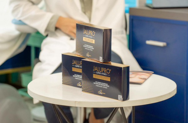 Kỹ thuật tiêm trẻ hoá dây chằng với tinh chất Jalupro