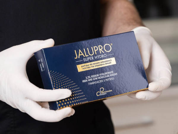 Cấy căng bóng da mặt có tốt không? Phù hợp với ai