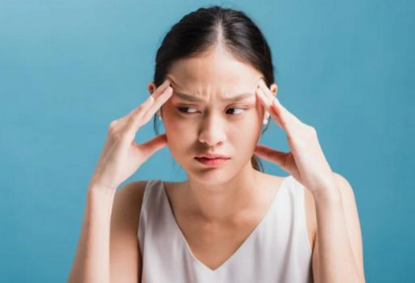 Stress có gây mụn không? Sự thật khiến 90% người bị mụn bất ngờ