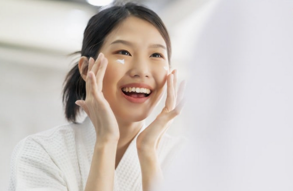 Top 10 sữa rửa mặt cho da mụn trứng cá tốt nhất hiện nay