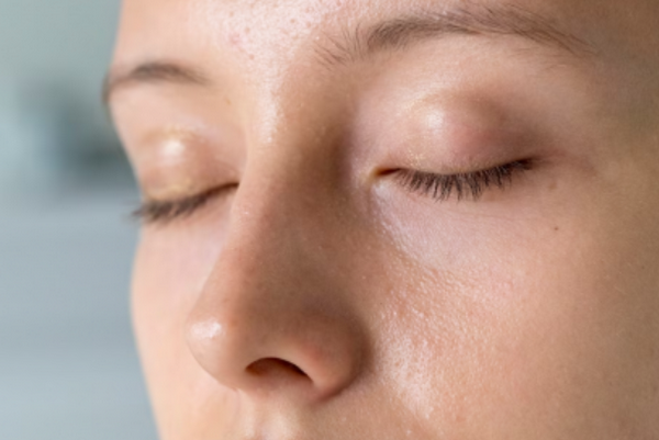 Vì Sao Da Càng Rửa Càng Đổ Dầu? 5 Nguyên Nhân Ít Ai Biết