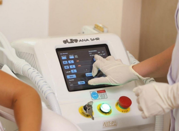 Triệt lông SHR là gì? Quy trình và bảng giá chi tiết