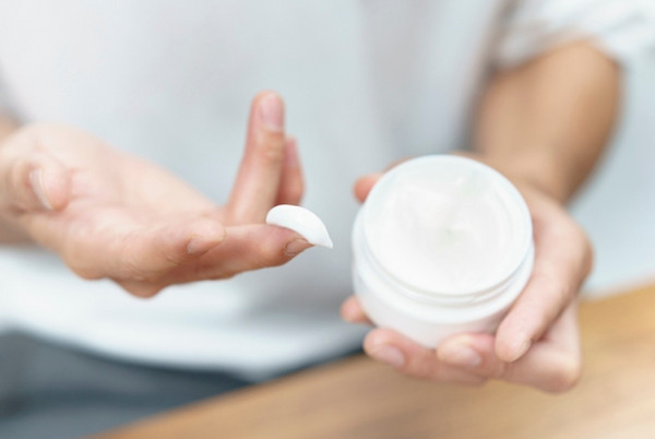 Kem dưỡng không chứa dầu (oil-free) là gì? Có phù hợp với mọi loại da?